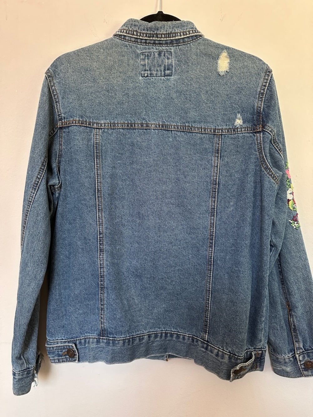Oversized Denim Jacket with Pink, Red & White Floral Embroidery - Picture 4 of 6